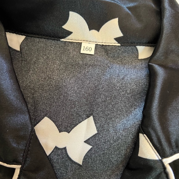 Pajama Set - Picture 2 of 4